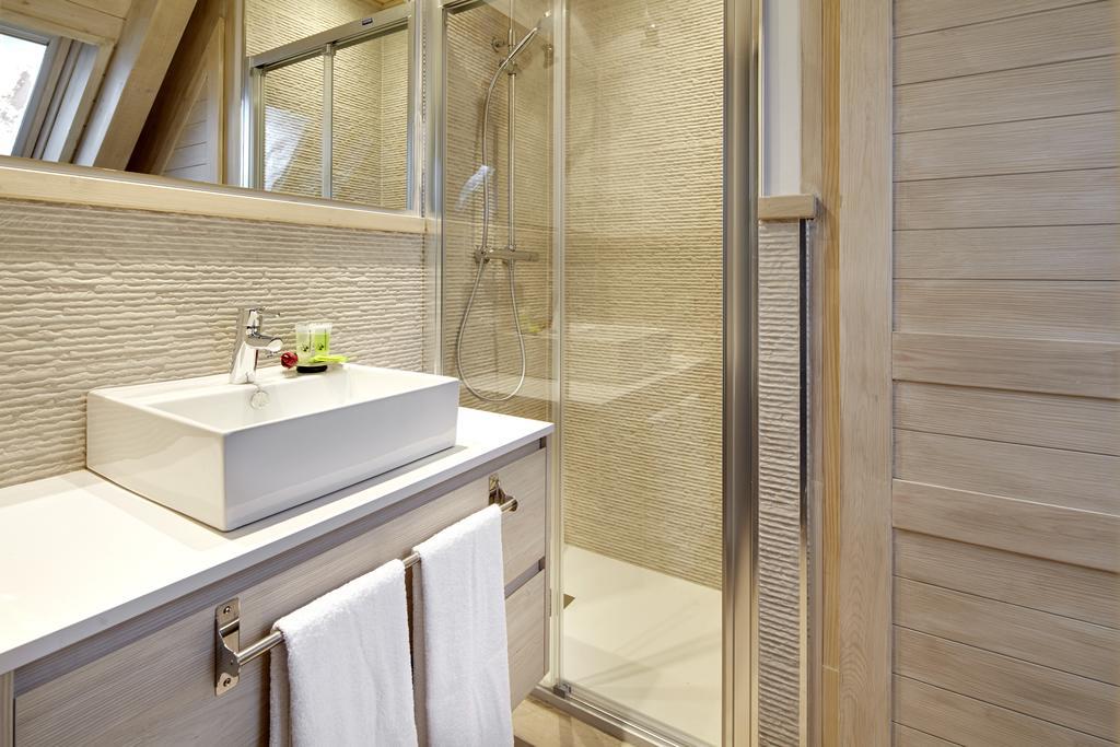 Val De Ruda Luxe 28 By Feelfree Rentals บาเกย์รา-เบเรต ภายนอก รูปภาพ